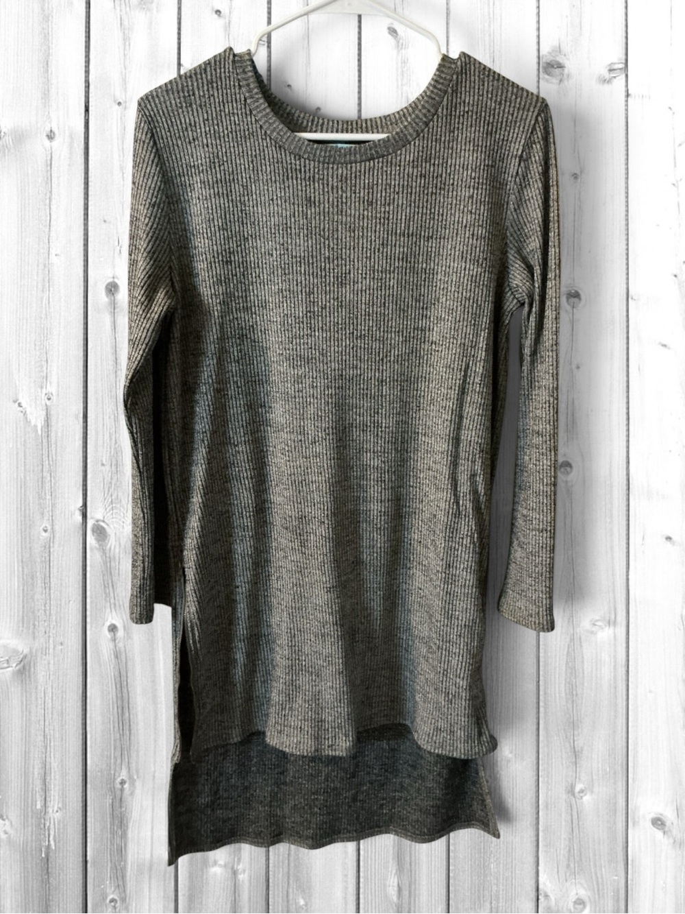 🌼She + Sky Ribbed Long Sleeve Tunic Top - Gray